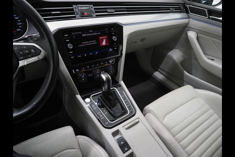 Volkswagen Passat Variant 1.4 TSI PHEV GTE | Leder | Trekhaak | Adaptive Cruise | Sfeerlicht | DAB | Climate | Matrix | Carplay