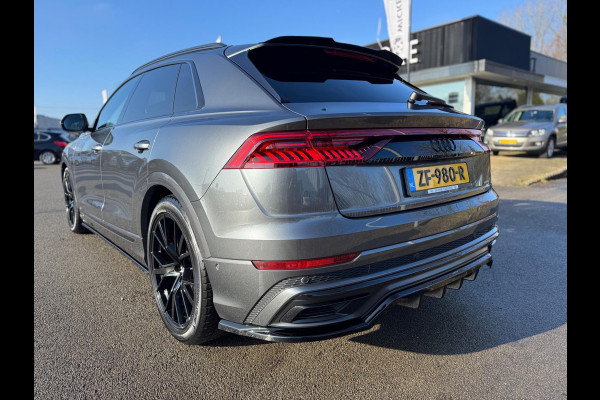 Audi Q8 55 TFSI quattro S Line 340 PK Pano Leder Camera Trekhaak