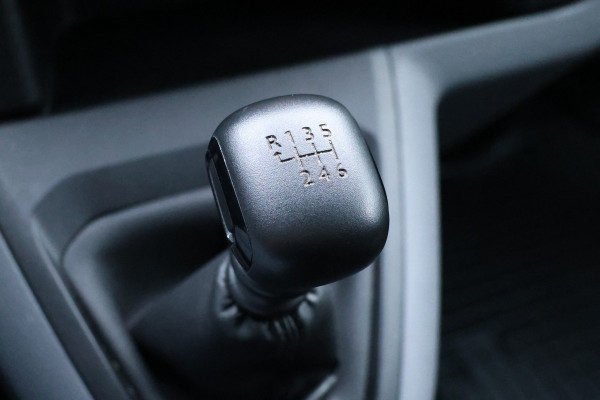 Citroën Jumpy 2.0 BlueHDI XL DC | Dubbel Cabine | Marge | BTW Vrij | Navigatie | CarPlay | PDC | Cruise control | Trekhaak | Climatronic | Nieuwe APK | NAP Logisch | 5-Zitter | Euro 6