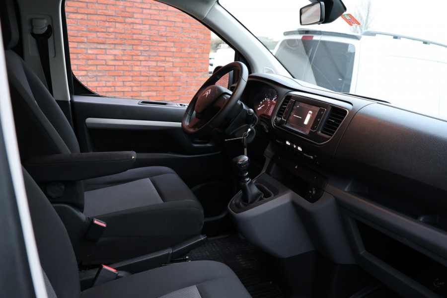 Citroën Jumpy 2.0 BlueHDI XL DC | Dubbel Cabine | Marge | BTW Vrij | Navigatie | CarPlay | PDC | Cruise control | Trekhaak | Climatronic | Nieuwe APK | NAP Logisch | 5-Zitter | Euro 6