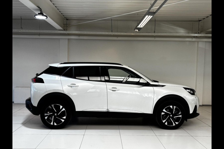 Peugeot e-2008 EV Allure Pack 50 kWh Allseason | Navigatie | Achteruitrijcamera |