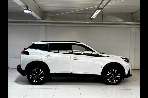 Peugeot e-2008 EV Allure Pack 50 kWh Allseason | Navigatie | Achteruitrijcamera |