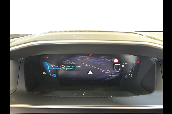 Peugeot e-2008 EV Allure Pack 50 kWh Allseason | Navigatie | Achteruitrijcamera |