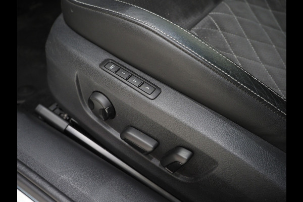Škoda Superb Combi 1.4 TSI iV Sportline | Panoramadak | Trekhaak | Sportstoelen | Canton | Keyless | Adaptive Cruise | Carplay