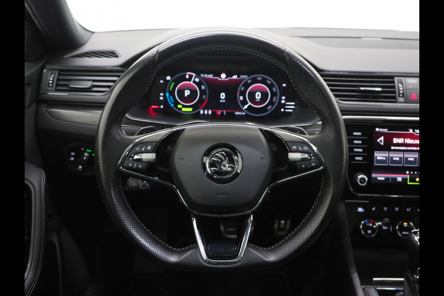 Škoda Superb Combi 1.4 TSI iV Sportline | Panoramadak | Trekhaak | Sportstoelen | Canton | Keyless | Adaptive Cruise | Carplay