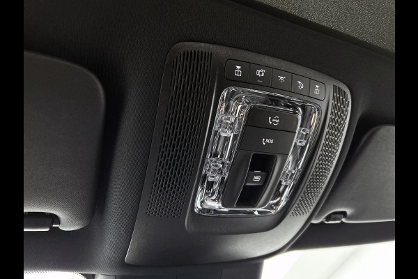 Mercedes-Benz EQB 250+ Business Solution Luxury 71 kWh | Panoramaschuifdak | Smartphone integratie | Extra USB-poorten | Stoelverwarming | Sfeerverlichting | Easypack achterklep | Dodehoekassistent |