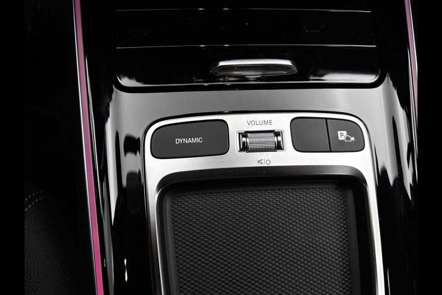 Mercedes-Benz EQB 250+ Business Solution Luxury 71 kWh | Panoramaschuifdak | Smartphone integratie | Extra USB-poorten | Stoelverwarming | Sfeerverlichting | Easypack achterklep | Dodehoekassistent |