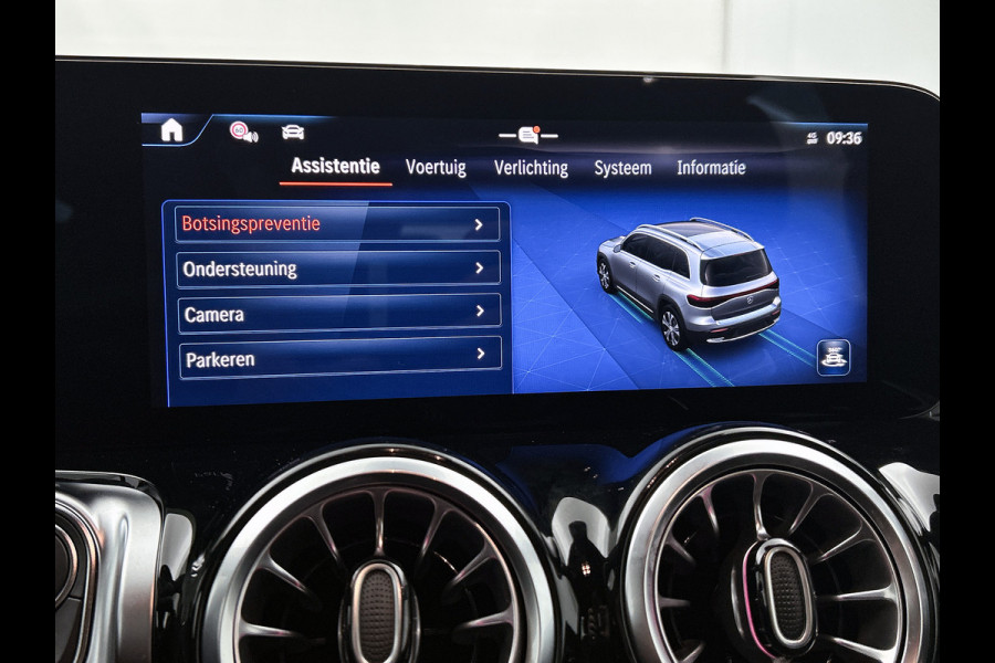 Mercedes-Benz EQB 250+ Business Solution Luxury 71 kWh | Panoramaschuifdak | Smartphone integratie | Extra USB-poorten | Stoelverwarming | Sfeerverlichting | Easypack achterklep | Dodehoekassistent |
