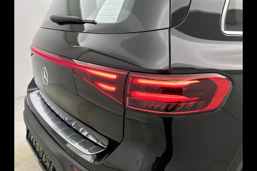 Mercedes-Benz EQB 250+ Business Solution Luxury 71 kWh | Panoramaschuifdak | Smartphone integratie | Extra USB-poorten | Stoelverwarming | Sfeerverlichting | Easypack achterklep | Dodehoekassistent |