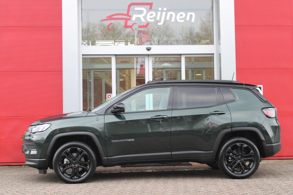 Jeep Compass 1.5T 145PK e-Hybrid NORTH STAR | SCHUIF/KANTEL DAK | UNIEKE KLEUR! "TECHNO GREEN" | WINTERPACK: STOEL/STUUR/PARKEERNSENSOREN/RUITENSPROEIER VERWARMBAAR | SAFETY PACK: 360° CAMERA/DODEHOEK BEWAKING/BUITENSPIEGELS MET INSTAPVERLICHTING | 10,1" TOUCHSCREEN MET NAVIGATIE/ADAPTIVE CRUISE CONTROL INCL LANE CENTERING ASSIST/VERKEERSBORDEN INFORMATIE/DRAADLOZE TELEFOONLADER/HANDSFREE ELEKTRISCH BEDIENBARE ACHTERKLEP | PREMIUM AUDIO SYSTEEM MET 9 SPEAKERS & SUBWOOVER "ALPINE" | KEYLESS ENTRY | DRAADLOZE APPLE CARPLAY/ANDROID AUTO | 18" LICHTMETALEN VELGEN | TWO TONE ZWART DAK |