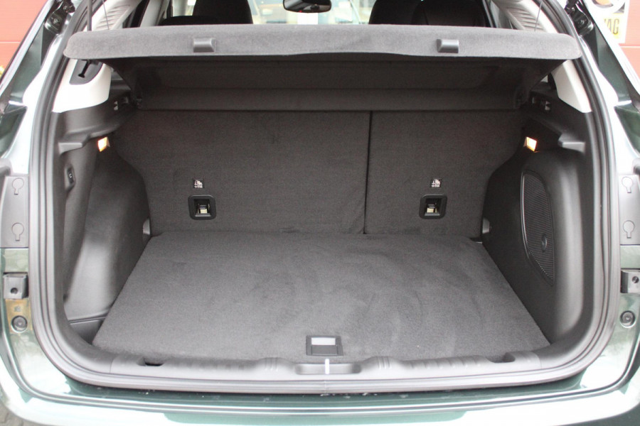 Jeep Compass 1.5T 145PK e-Hybrid NORTH STAR | SCHUIF/KANTEL DAK | UNIEKE KLEUR! "TECHNO GREEN" | WINTERPACK: STOEL/STUUR/PARKEERNSENSOREN/RUITENSPROEIER VERWARMBAAR | SAFETY PACK: 360° CAMERA/DODEHOEK BEWAKING/BUITENSPIEGELS MET INSTAPVERLICHTING | 10,1" TOUCHSCREEN MET NAVIGATIE/ADAPTIVE CRUISE CONTROL INCL LANE CENTERING ASSIST/VERKEERSBORDEN INFORMATIE/DRAADLOZE TELEFOONLADER/HANDSFREE ELEKTRISCH BEDIENBARE ACHTERKLEP | PREMIUM AUDIO SYSTEEM MET 9 SPEAKERS & SUBWOOVER "ALPINE" | KEYLESS ENTRY | DRAADLOZE APPLE CARPLAY/ANDROID AUTO | 18" LICHTMETALEN VELGEN | TWO TONE ZWART DAK |