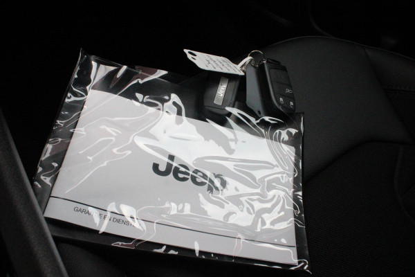 Jeep Compass 1.5T 145PK e-Hybrid NORTH STAR | SCHUIF/KANTEL DAK | UNIEKE KLEUR! "TECHNO GREEN" | WINTERPACK: STOEL/STUUR/PARKEERNSENSOREN/RUITENSPROEIER VERWARMBAAR | SAFETY PACK: 360° CAMERA/DODEHOEK BEWAKING/BUITENSPIEGELS MET INSTAPVERLICHTING | 10,1" TOUCHSCREEN MET NAVIGATIE/ADAPTIVE CRUISE CONTROL INCL LANE CENTERING ASSIST/VERKEERSBORDEN INFORMATIE/DRAADLOZE TELEFOONLADER/HANDSFREE ELEKTRISCH BEDIENBARE ACHTERKLEP | PREMIUM AUDIO SYSTEEM MET 9 SPEAKERS & SUBWOOVER "ALPINE" | KEYLESS ENTRY | DRAADLOZE APPLE CARPLAY/ANDROID AUTO | 18" LICHTMETALEN VELGEN | TWO TONE ZWART DAK |