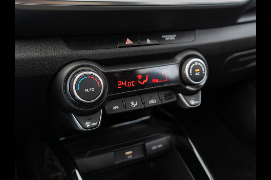 Kia Stonic 1.0 T-GDi MHEV DynamicLine Airco | Achteruitrijcamera | Navigatie via Apple/android auto |