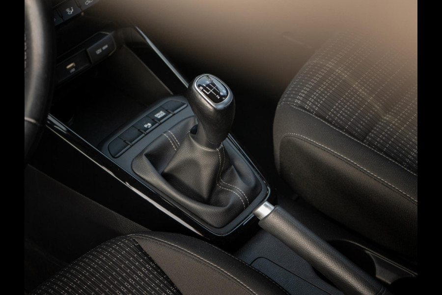 Kia Stonic 1.0 T-GDi MHEV DynamicLine Airco | Achteruitrijcamera | Navigatie via Apple/android auto |