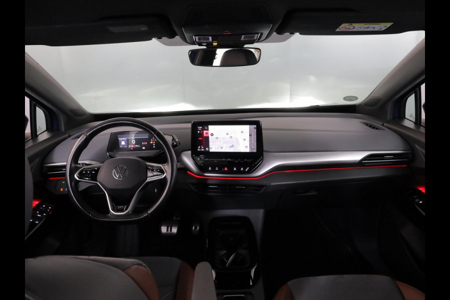 Volkswagen ID.4 First 77 kWh 204 pk | Navigatie | Warmtepomp | Trekhaak (wegklapbaar) | Parkeersensoren | Achteruitrijcamera | Stoelverwarming |SOH 88%