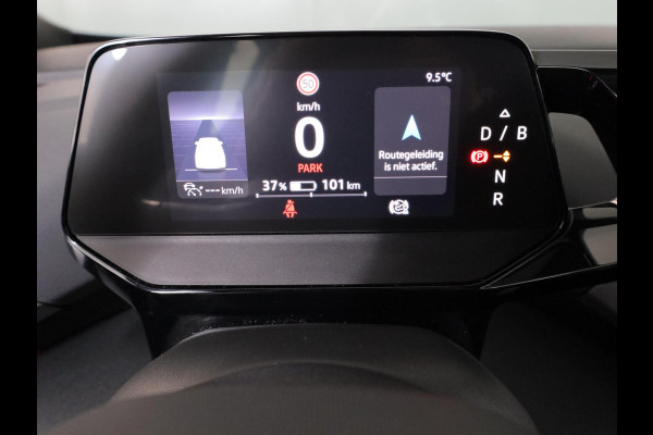 Volkswagen ID.4 First 77 kWh 204 pk | Navigatie | Warmtepomp | Trekhaak (wegklapbaar) | Parkeersensoren | Achteruitrijcamera | Stoelverwarming |SOH 88%