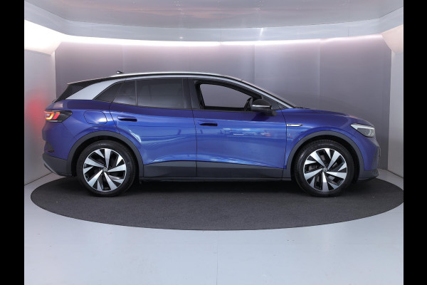 Volkswagen ID.4 First 77 kWh 204 pk | Navigatie | Warmtepomp | Trekhaak (wegklapbaar) | Parkeersensoren | Achteruitrijcamera | Stoelverwarming |SOH 88%