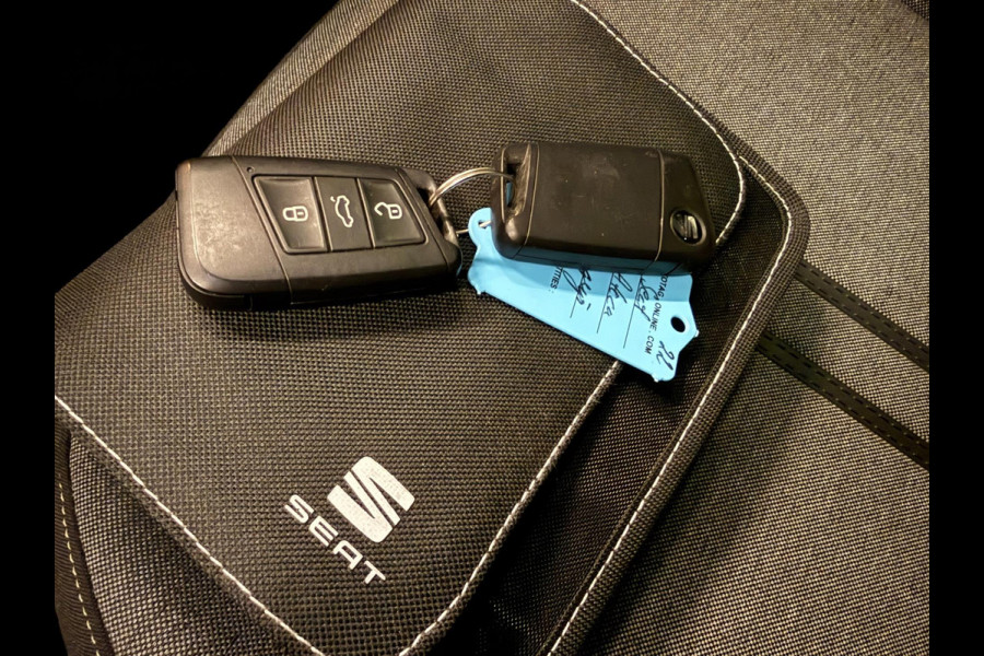 Seat Ateca 1.0 TSI Style Business Intense NAVI/CAM/PDC/CRUISE/LED/DAB/CARPLAY///