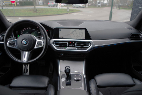 BMW 3-serie 330e 293 PK High Executive M-Sport PHEV, Adap. Cruise Control, Head-Up, Camera, Carplay,