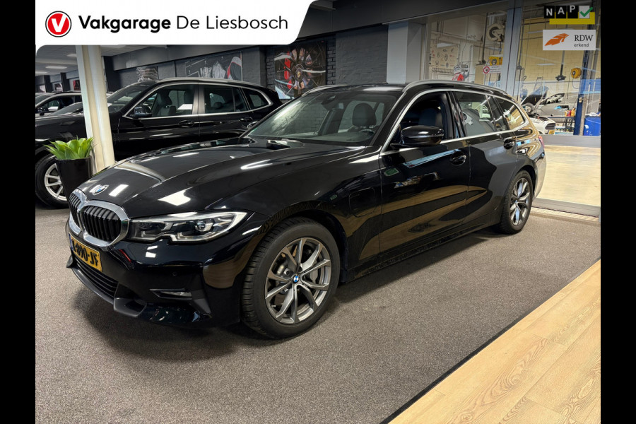 BMW 3 Serie Touring 330e eDrive Edition / Leder / LED / Trekhaak / cruise-control