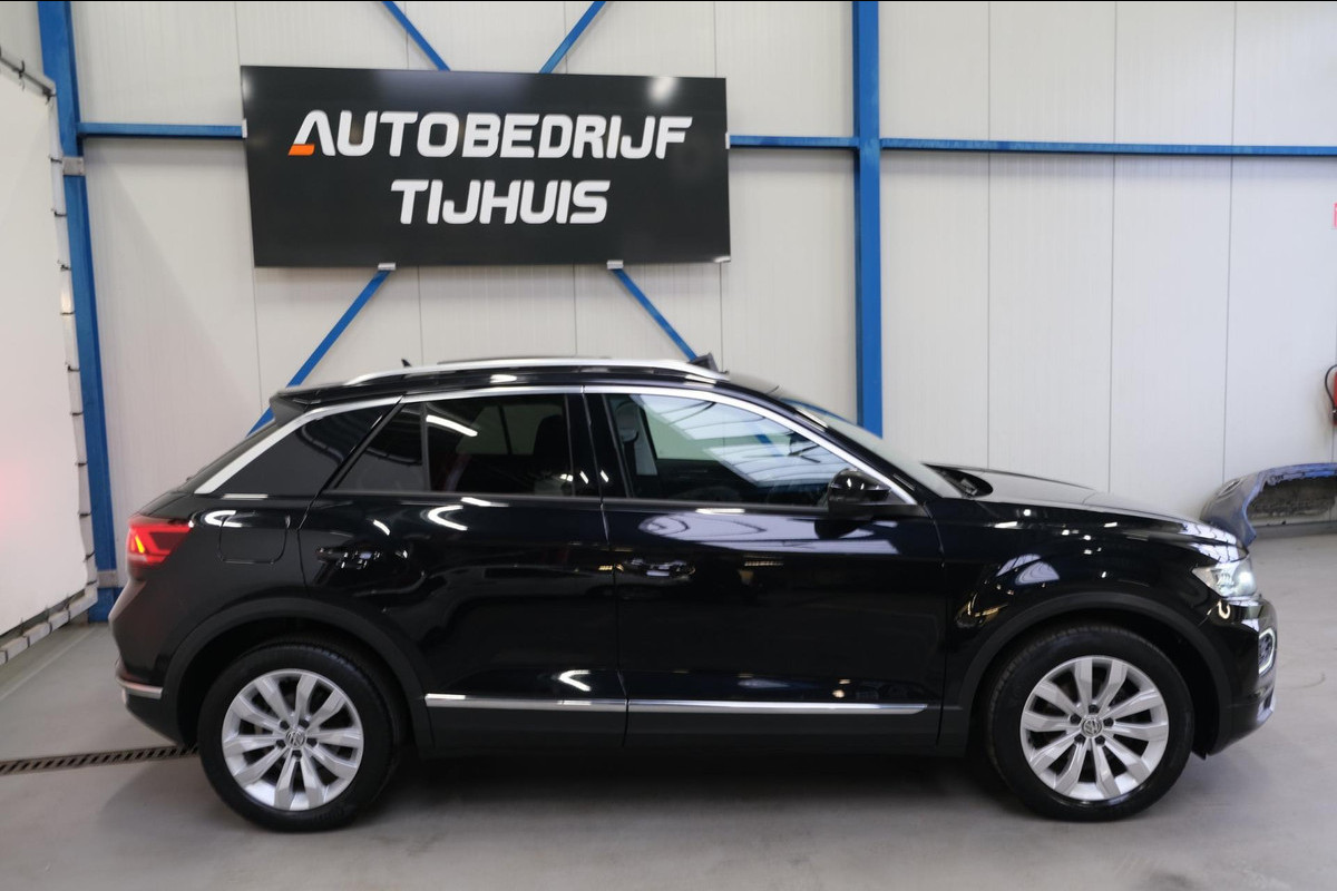 Volkswagen T-Roc 1.0 TSI Sport - N.A.P. Airco, Cruise, Navi, PDC.