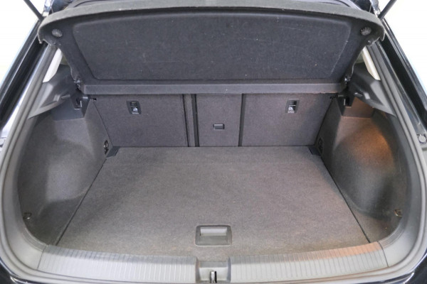 Volkswagen T-Roc 1.0 TSI Sport - N.A.P. Airco, Cruise, Navi, PDC.