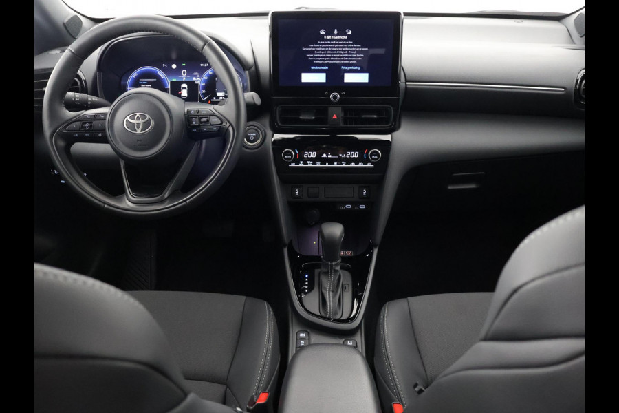 Toyota Yaris Cross 1.5 HYBRID 130 EXECUTIVE GARANTIE 9-2035 LEDER.STUUR/STOELVERW.DODE HOEK SENSOR. PDC V+A.ELEKTR.KOFFERBAK