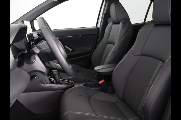 Toyota Yaris Cross 1.5 HYBRID 130 EXECUTIVE GARANTIE 9-2035 LEDER.STUUR/STOELVERW.DODE HOEK SENSOR. PDC V+A.ELEKTR.KOFFERBAK