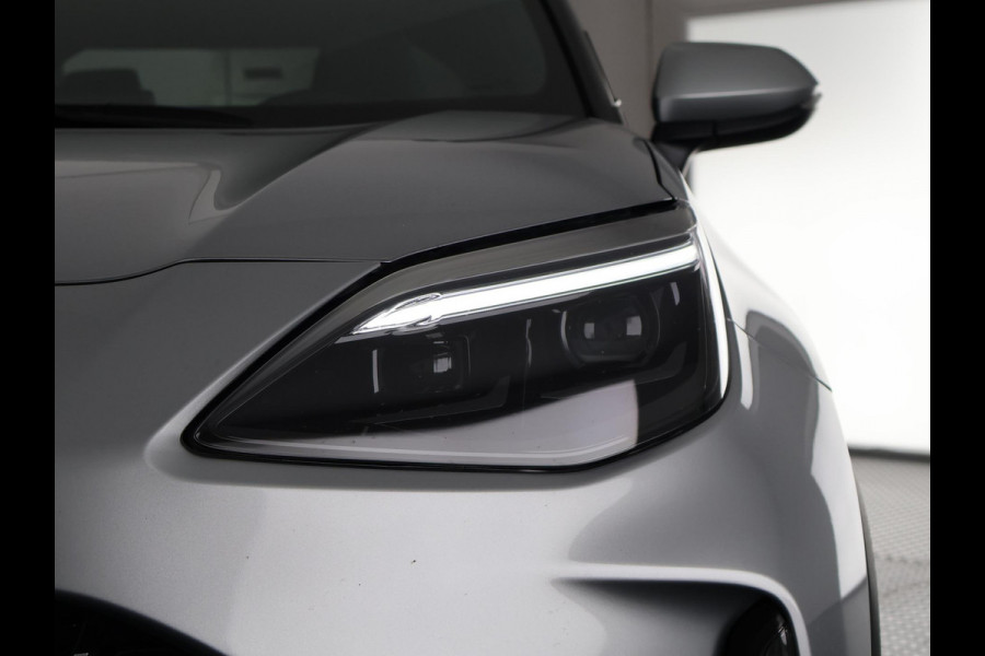 Toyota Yaris Cross 1.5 HYBRID 130 EXECUTIVE GARANTIE 9-2035 LEDER.STUUR/STOELVERW.DODE HOEK SENSOR. PDC V+A.ELEKTR.KOFFERBAK