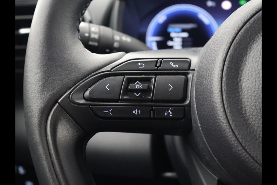 Toyota Yaris Cross 1.5 HYBRID 130 EXECUTIVE GARANTIE 9-2035 LEDER.STUUR/STOELVERW.DODE HOEK SENSOR. PDC V+A.ELEKTR.KOFFERBAK