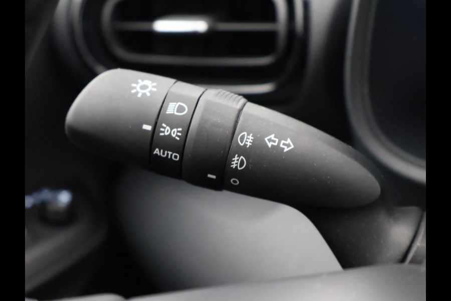 Toyota Yaris Cross 1.5 HYBRID 130 EXECUTIVE GARANTIE 9-2035 LEDER.STUUR/STOELVERW.DODE HOEK SENSOR. PDC V+A.ELEKTR.KOFFERBAK