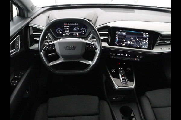 Audi Q4 e-tron 40 Launch edition Advanced 77 kWh | Stoelverwarming | Trekhaak | Adaptive cruise | Camera | Matrix LED | Navigatie | Carplay | Audi Sound | Parkeerhulp