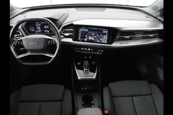 Audi Q4 e-tron 40 Launch edition Advanced 77 kWh | Stoelverwarming | Trekhaak | Adaptive cruise | Camera | Matrix LED | Navigatie | Carplay | Audi Sound | Parkeerhulp