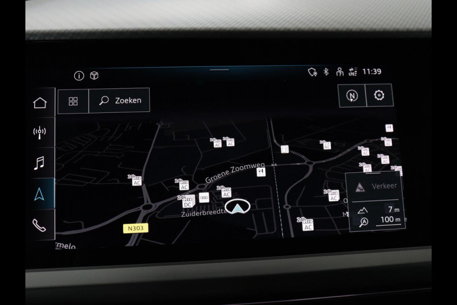 Audi Q4 e-tron 40 Launch edition Advanced 77 kWh | Stoelverwarming | Trekhaak | Adaptive cruise | Camera | Matrix LED | Navigatie | Carplay | Audi Sound | Parkeerhulp