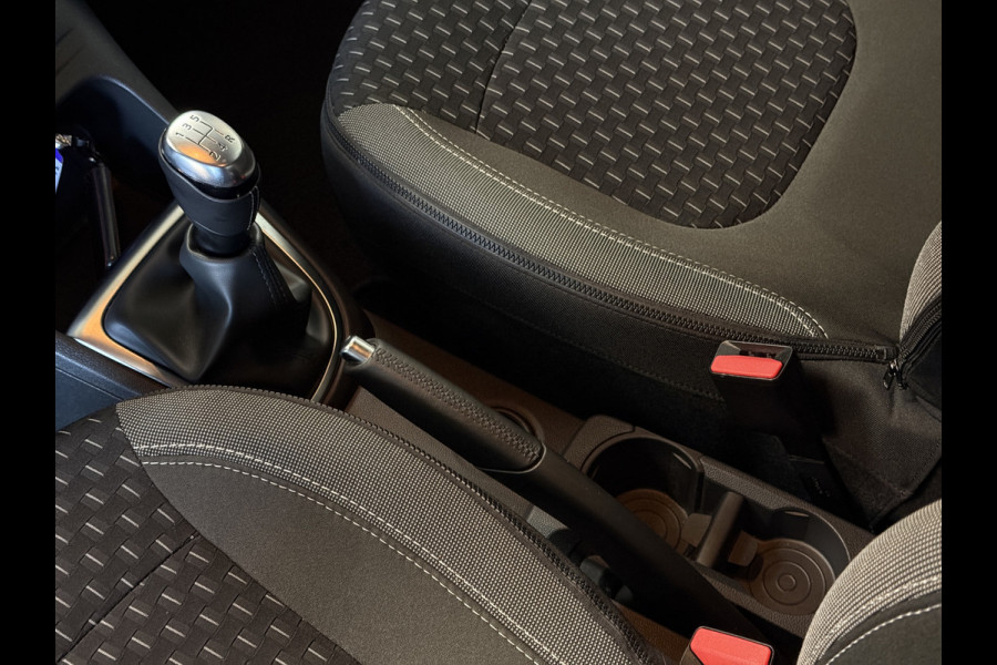 Renault Captur 0.9 TCe Intens | Navi | Clima | Led | 17" | PDC | Bluetooth | Cruise control | 100% onderhouden! Top Staat!