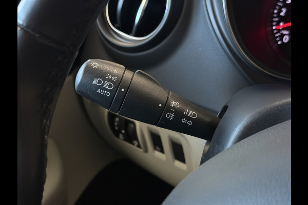 Renault Captur 0.9 TCe Intens | Navi | Clima | Led | 17" | PDC | Bluetooth | Cruise control | 100% onderhouden! Top Staat!