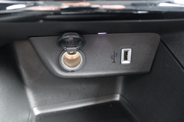 Opel CORSA-E Level 3 50 kWh | NAVIGATIE | CARPLAY | ACHTERUITRIJCAMERA |