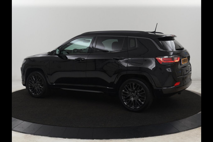 Jeep Compass 4xe 240 Plug-in Hybrid Electric S | Stoel & stuurverwarming | Trekhaak | Adaptive cruise | 360 Camera | Leder | Full LED | Carplay | 19'' | Keyless | Navigatie | PHEV