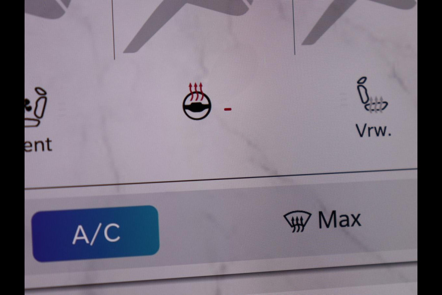 Jeep Compass 4xe 240 Plug-in Hybrid Electric S | Stoel & stuurverwarming | Trekhaak | Adaptive cruise | 360 Camera | Leder | Full LED | Carplay | 19'' | Keyless | Navigatie | PHEV