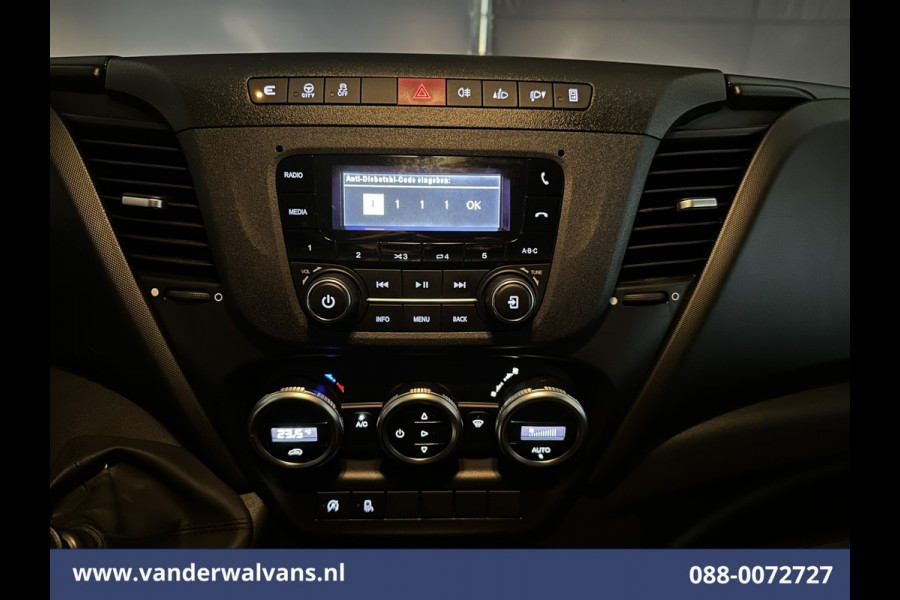 Iveco Daily 35S16 157pk L3H2 Euro6 Airco | 3500kg trekvermogen | Parkeersensoren Bijrijdersbank