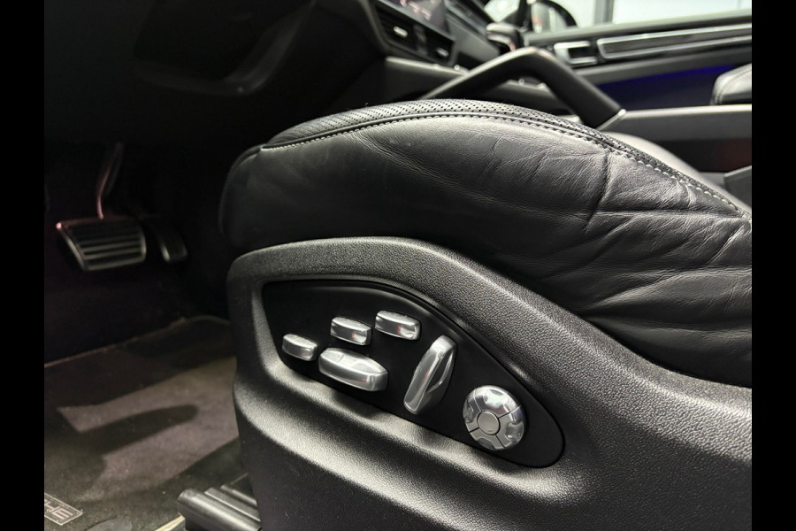 Porsche Cayenne 4.0 Turbo 4M Pano Burmester Stoelk