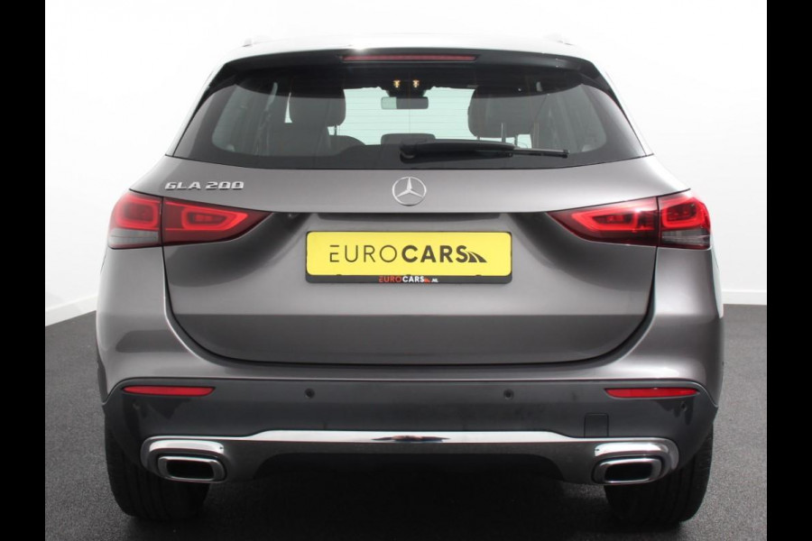 Mercedes-Benz GLA 200 Progressive | Climate control | Parkeersensoren | Apple carplay/ Andriod auto | Verwarmde voorstoelen | LED | Achteruitrijcamera | Adeptive cruise control
