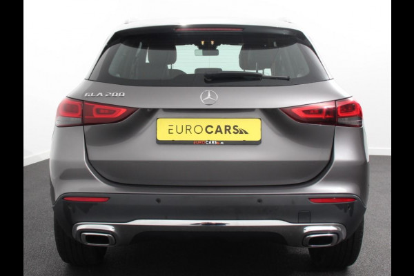 Mercedes-Benz GLA 200 Progressive | Climate control | Parkeersensoren | Apple carplay/ Andriod auto | Verwarmde voorstoelen | LED | Achteruitrijcamera | Adeptive cruise control
