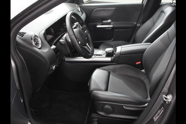 Mercedes-Benz GLA 200 Progressive | Climate control | Parkeersensoren | Apple carplay/ Andriod auto | Verwarmde voorstoelen | LED | Achteruitrijcamera | Adeptive cruise control