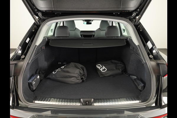 Audi Q5 Advanced edition e-hybrid 299 pk | Trekhaak elektrisch | Stoelen voor elektrisch | Techniekpakket plus | Sportstoelen leder |