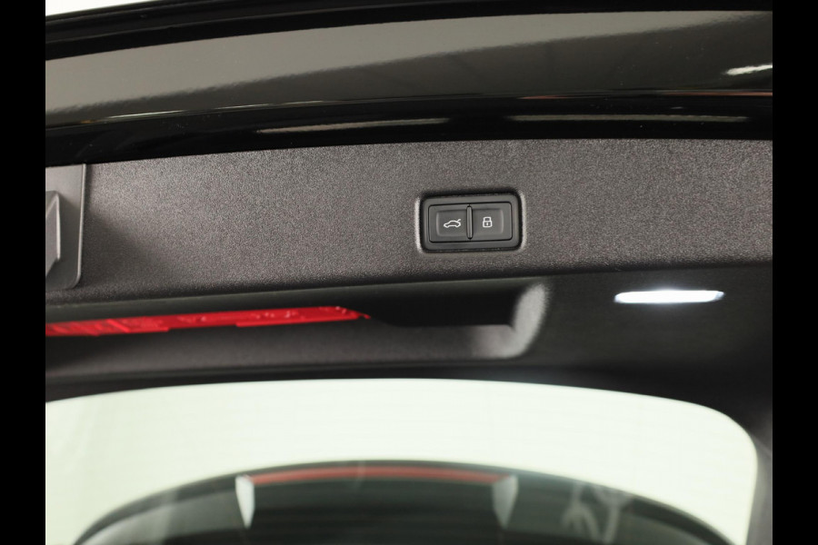 Audi Q5 Advanced edition e-hybrid 299 pk | Trekhaak elektrisch | Stoelen voor elektrisch | Techniekpakket plus | Sportstoelen leder |