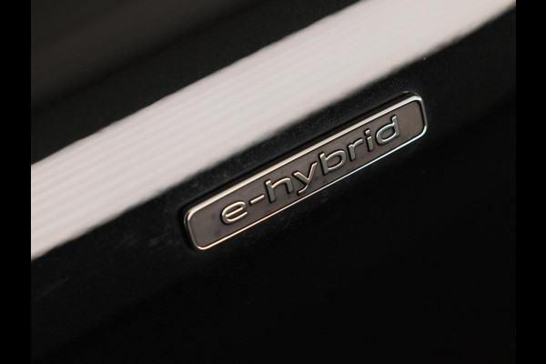 Audi Q5 Advanced edition e-hybrid 299 pk | Trekhaak elektrisch | Stoelen voor elektrisch | Techniekpakket plus | Sportstoelen leder |