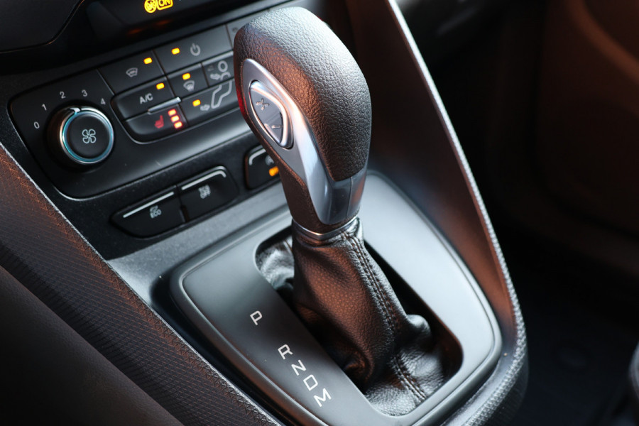 Ford Transit Connect 1.5 EcoBlue L2 AUT | L+R Schuifdeur | Cruise control | Stoelverwarming | Trekhaak | PDC V+A | Airco | Automaat | Dealer onderhouden | Nieuwe APK