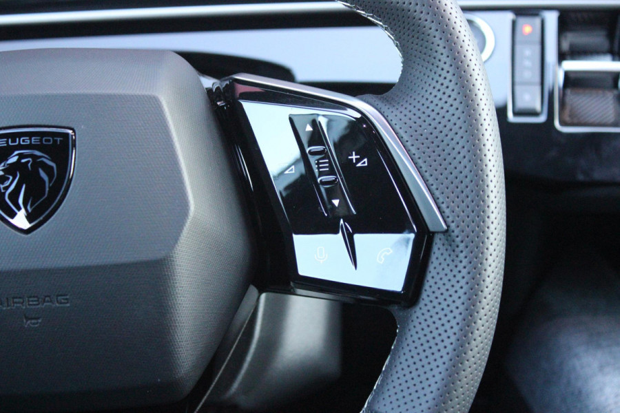 Peugeot 3008 1.6 plug-in Hybrid 195 GT **NIEUW** | NAPPA LEDEREN BEKLEDING DONKERGRIJS | PANORAMISCH SCHUIF/KANTEL DAK | FOCAL AUDIO SYSTEM | TREKHAAK MET AFNEEMBARE KOGEL | ELEKTRISCH BEDIENBARE VOORSTOELEN MET GEHEUGEN/MASSAGE FUNCTIE | STOEL VENTILATIE | STOEL/STUUR VERWARMING | NAVIGATIE | DRAADLOZE APPLE CARPLAY/ANDROID AUTO | FULL LED MATRIX KOPLAMPEN | 20" LICHTMETALEN VELGEN | ELEKTRISCH BEDIENBARE ACHTERKLEP | SFEER VERLICHTING | 360° CAMERA | DODEHOEK DETECTIE | KEYLESS ENTRY/START | 7,4KW ONBOARD CHARGER |