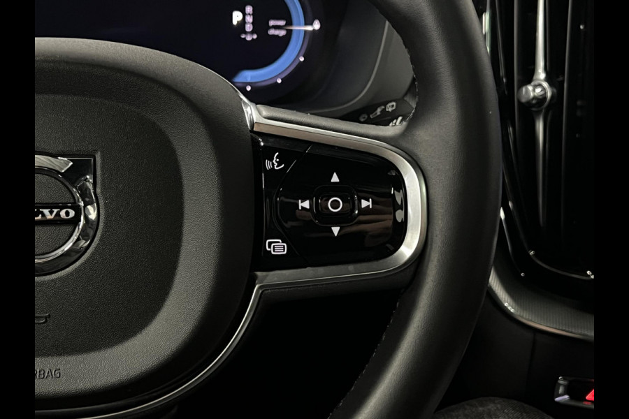 Volvo XC60 2.0 T6 Plug-in hybrid AWD Ultra Black Edition Trekhaak | Bowers & Wilkins | Massage | Stoel ventilatie | Open dak | Stuur-/stoelverwarming | Head-up